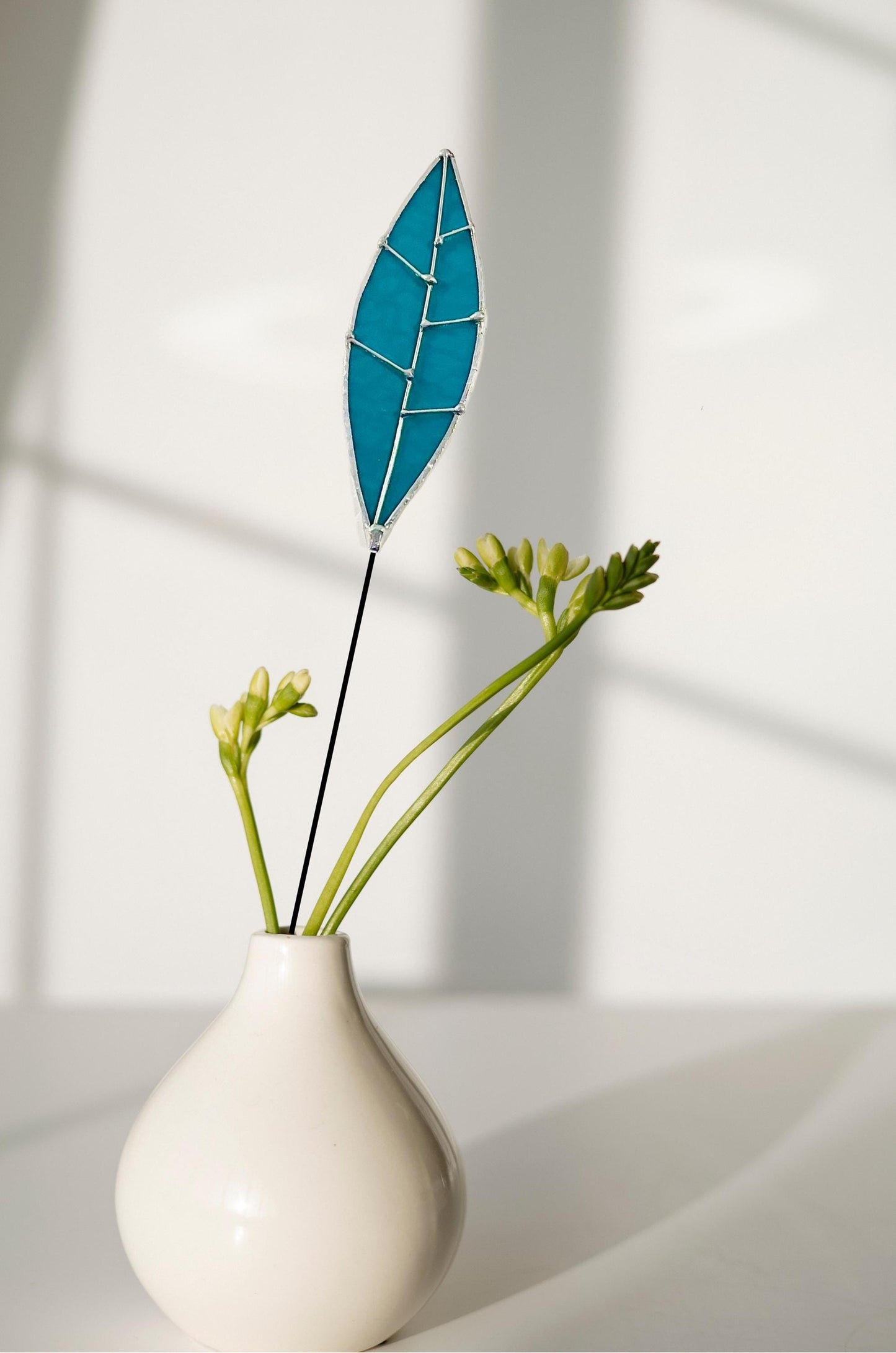 Glass Leaf Plant Stake