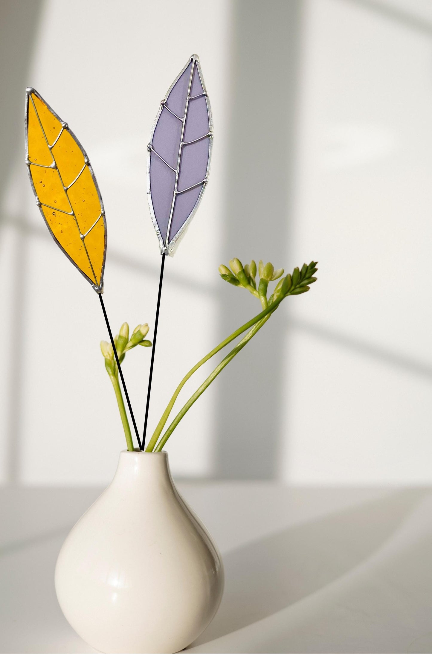 Glass Leaf Plant Stake
