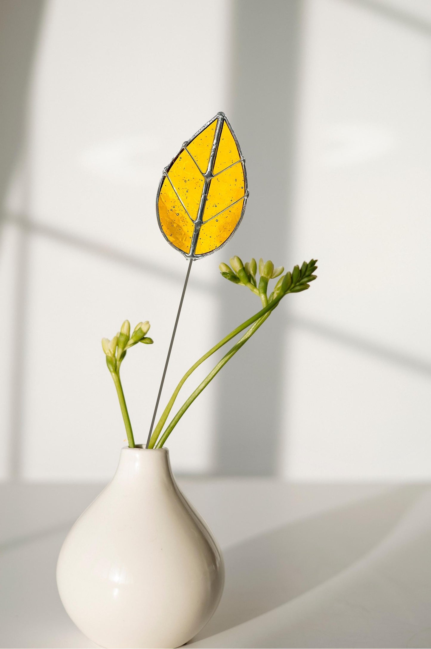 Glass Leaf Plant Stake