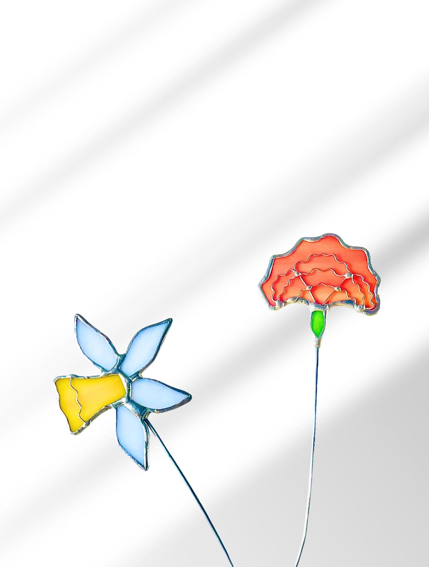 Daffodil+ Marigold Flower Stem