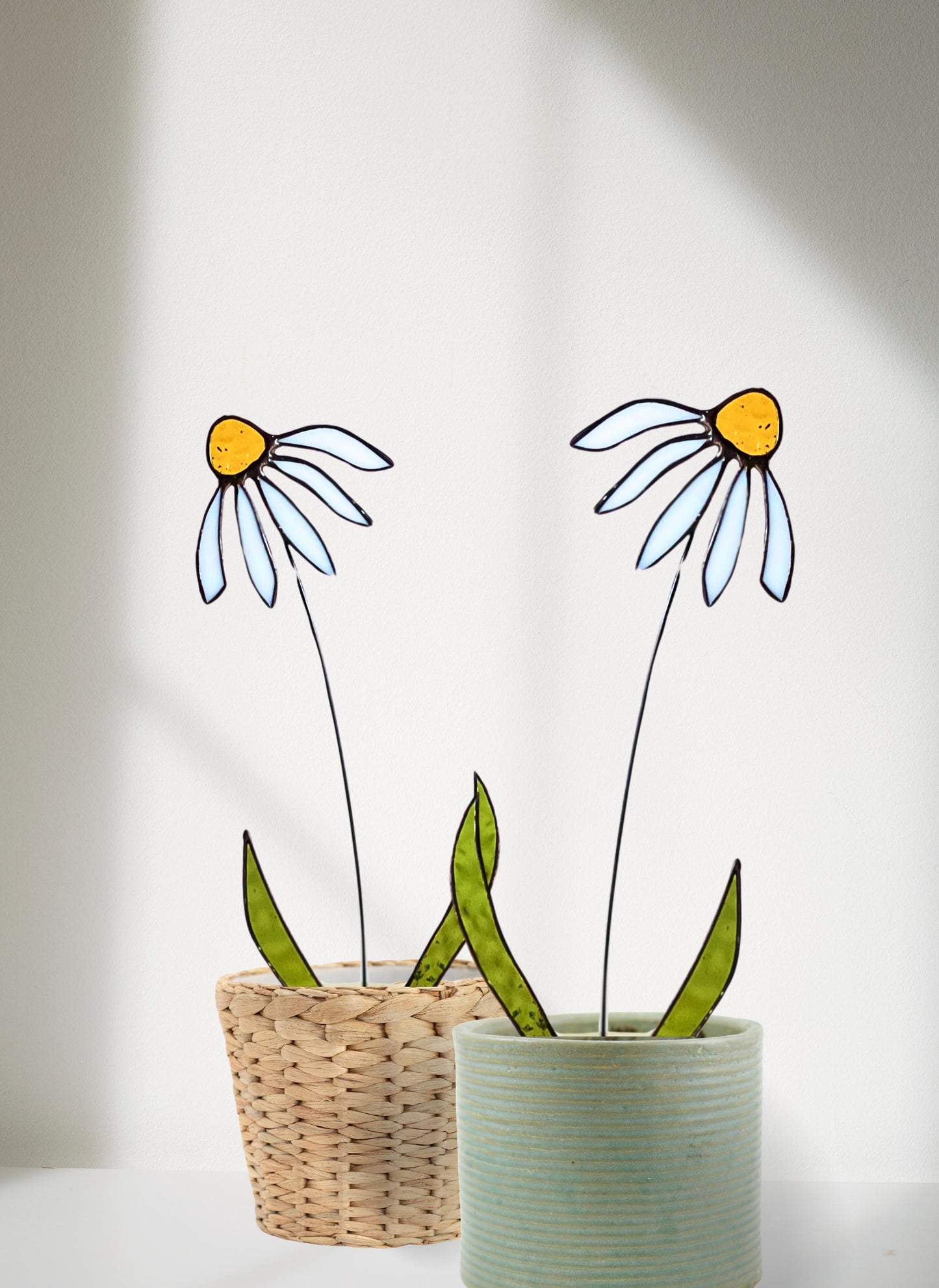 Glass White Daisy Stem