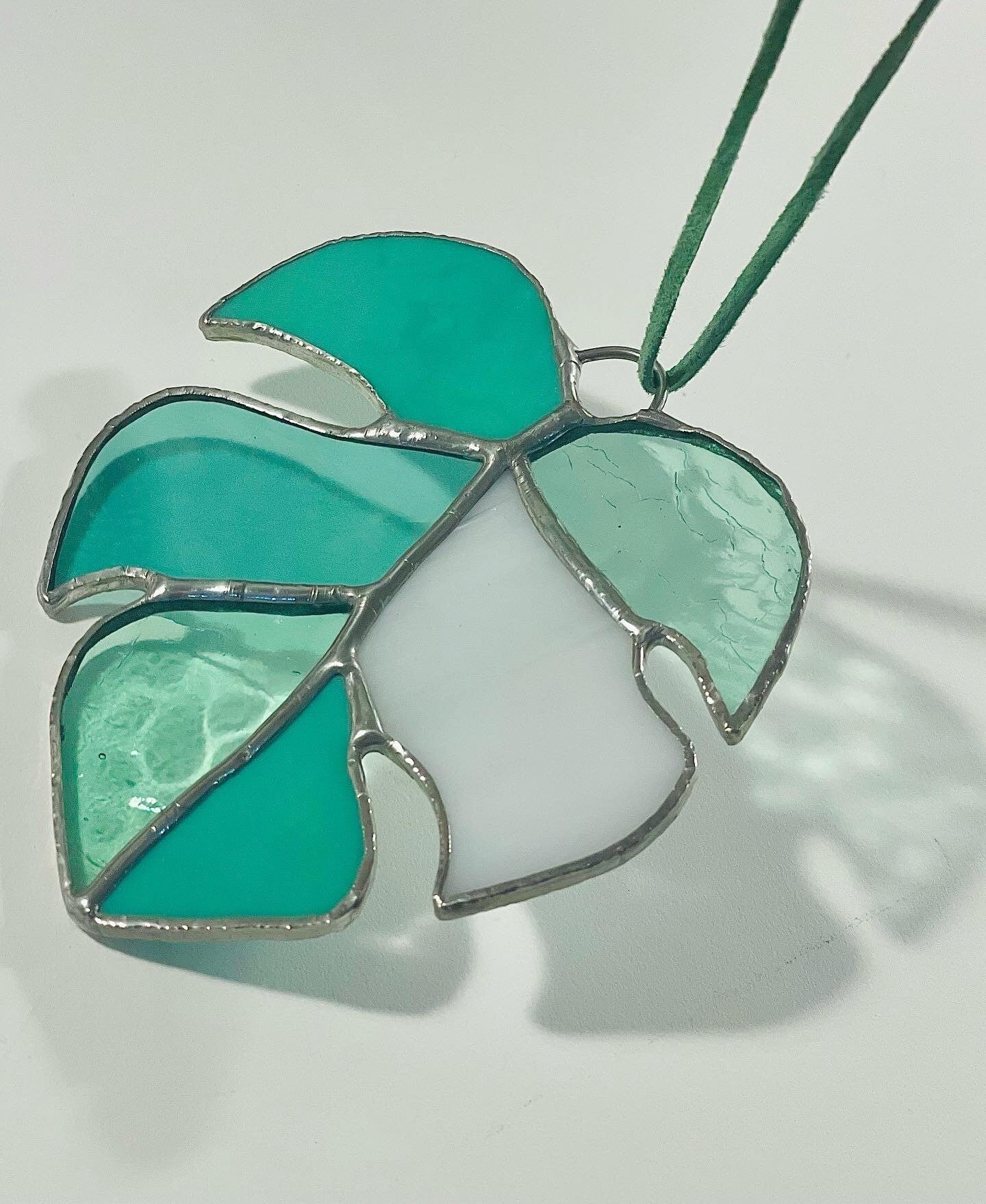 Mini Monstera Glass Sun Catcher