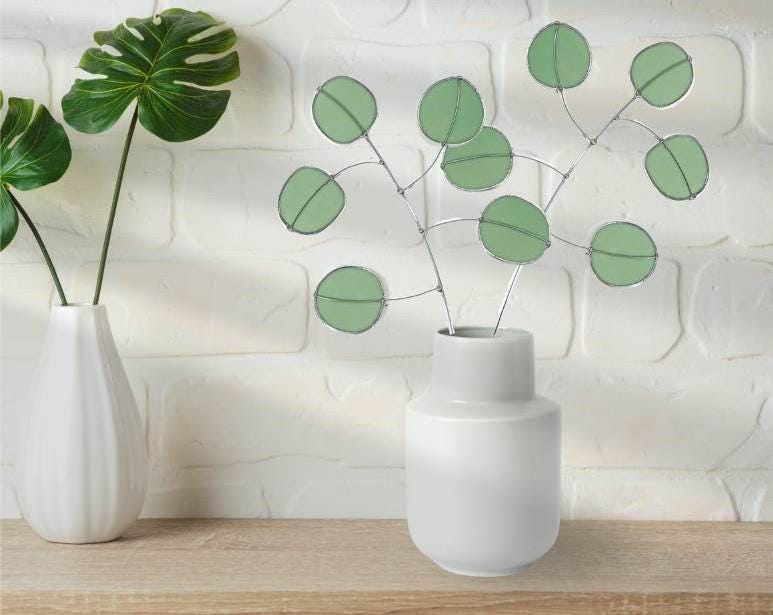 Silver Dollar Eucalyptus Stem
