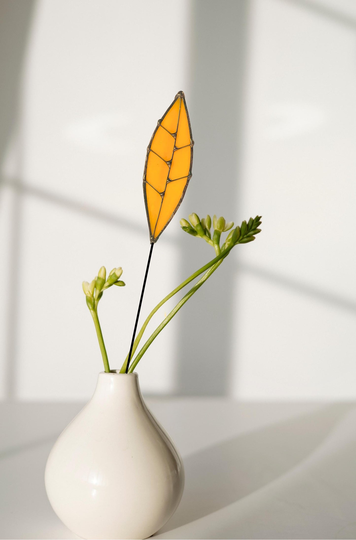 Glass Leaf Plant Stake