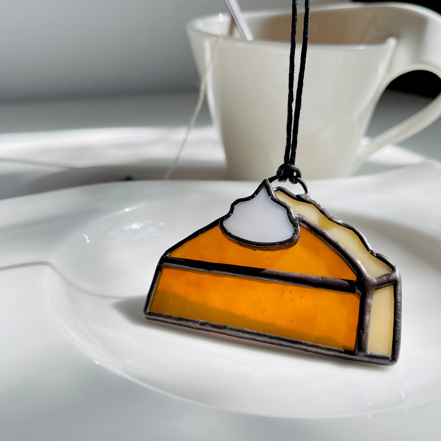 Stained Glass Dessert Gift Set – Strawberry Cake & Pumpkin Pie Ornaments, Thanksgiving Hostess Gift