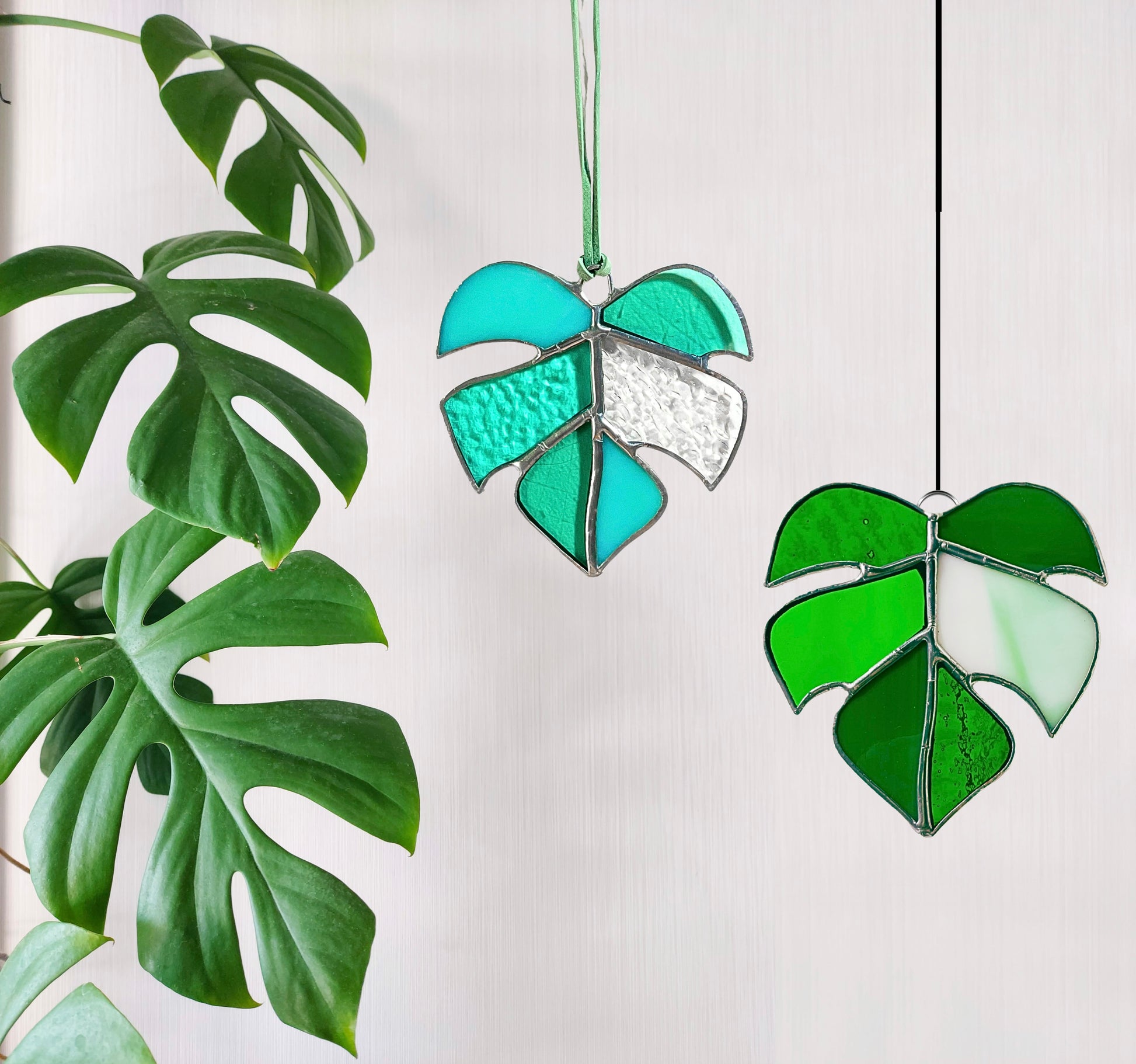 Mini Monstera Glass Sun Catcher - Samara Designs Studio
