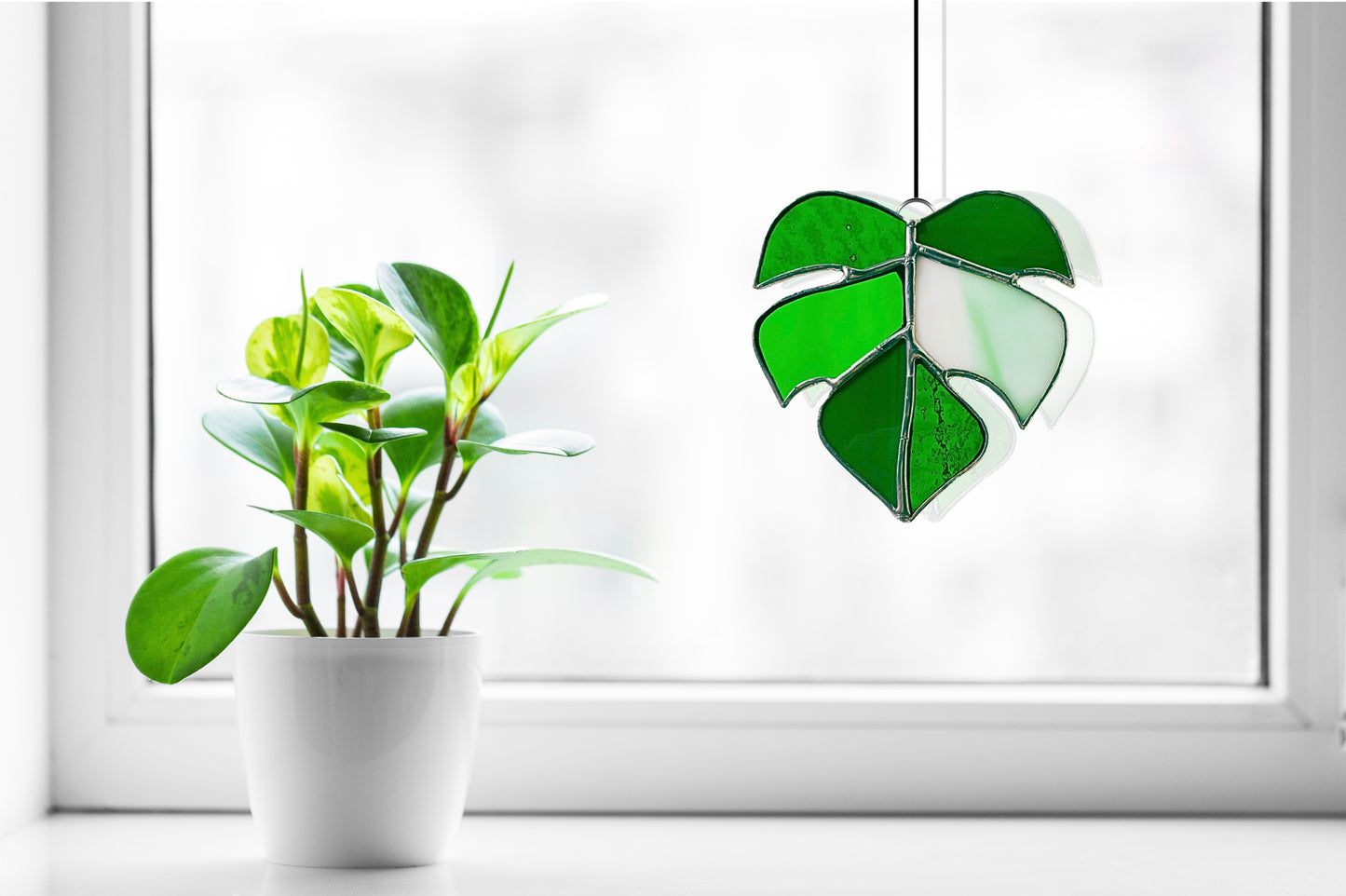 Mini Monstera Glass Sun Catcher - Samara Designs Studio